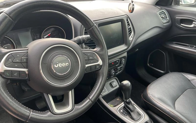 imagem-https://www.socarrao.com.br/sc-vehicle-images-prod/3541950/1789652056229-8367294_8_B_61ec4431b1.jpeg