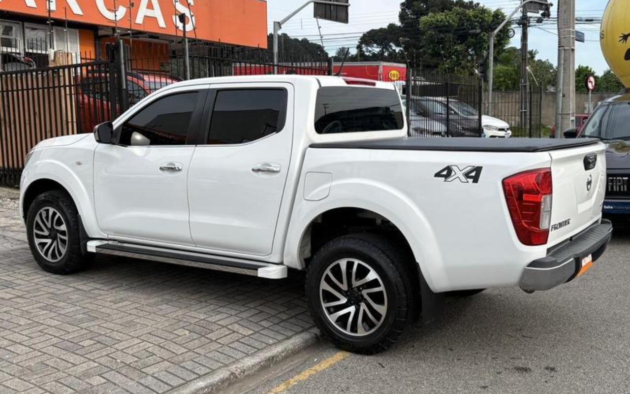 imagem-https://www.socarrao.com.br/sc-vehicle-images-prod/3542089/1788180884302-ODQzMTI5N18xM19CXzY1NTU1MTA0MjAuanBlZw.jpeg