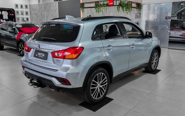 imagem-https://www.socarrao.com.br/sc-vehicle-images-prod/3542537/1788181499680-fZxiE6PVwZFk425UREI5UYeXebv4YOwB.jpg