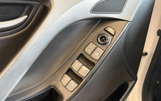 imagem-https://www.socarrao.com.br/sc-vehicle-images-prod/3542544/1788181588255-8431558_14_B_7d2bd0032c.jpeg