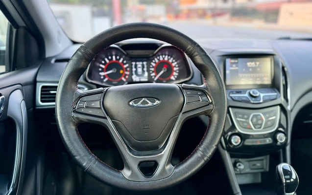 imagem-https://www.socarrao.com.br/sc-vehicle-images-prod/3542554/1788181606088-003_979874d7e7e6bdac523ac64c771cdd41.jpeg