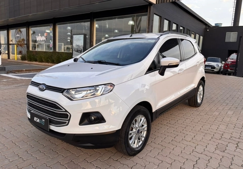 Ford EcoSport 2017 Branco — foto 1 de 3