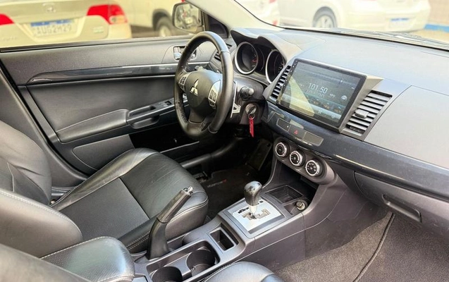 imagem-https://www.socarrao.com.br/sc-vehicle-images-prod/3542924/1790016580282-8432937_11_B_775cc16eec.jpeg