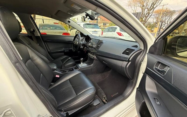 imagem-https://www.socarrao.com.br/sc-vehicle-images-prod/3542924/1790016580294-8432937_11_B_f8bf4853ca.jpeg