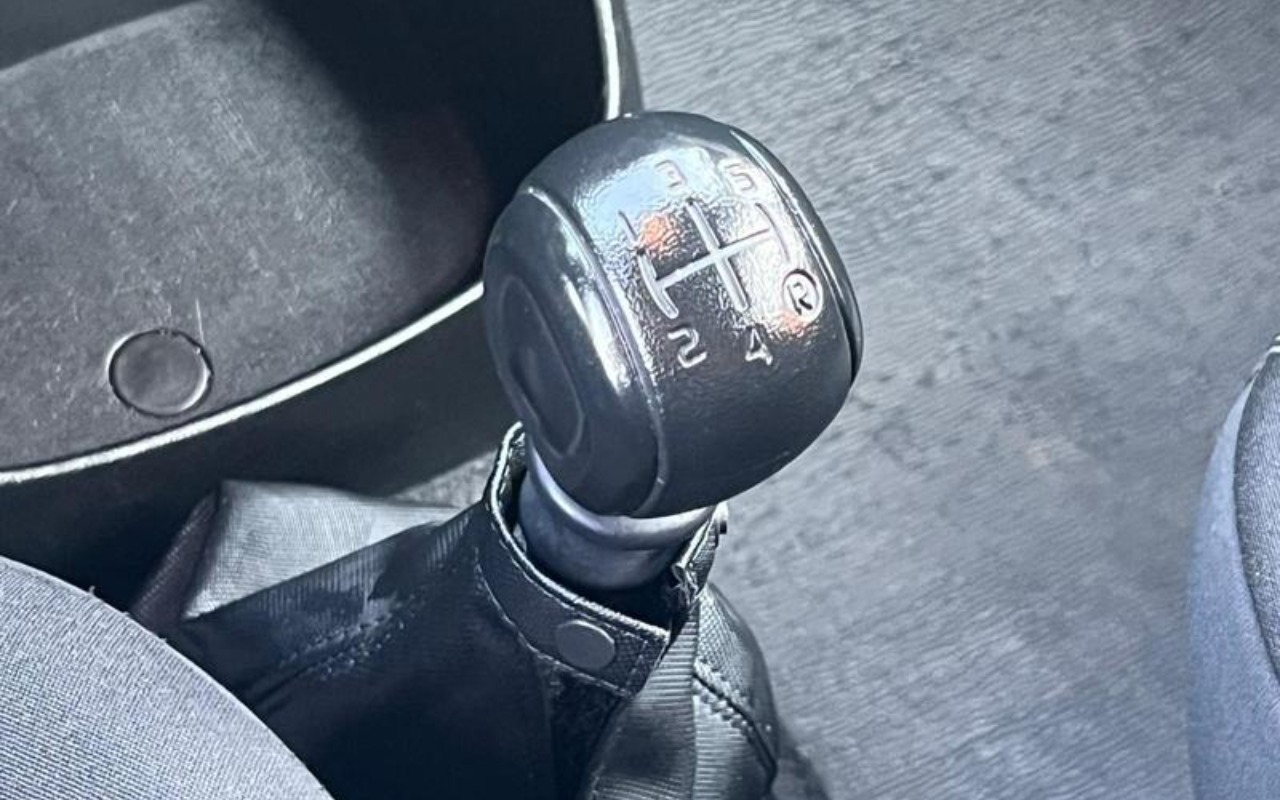 imagem-https://www.socarrao.com.br/sc-vehicle-images-prod/3543104/1788183136750-ODQzMjExNV8xX0JfM2Q2ZjMwYTcyMC5qcGVn.jpeg