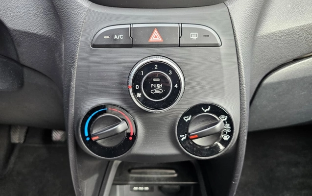 imagem-https://www.socarrao.com.br/sc-vehicle-images-prod/3543208/1788183303726-hyxah1LF3LYcuGpkYbCU1TM5TI0JET9N.jpg