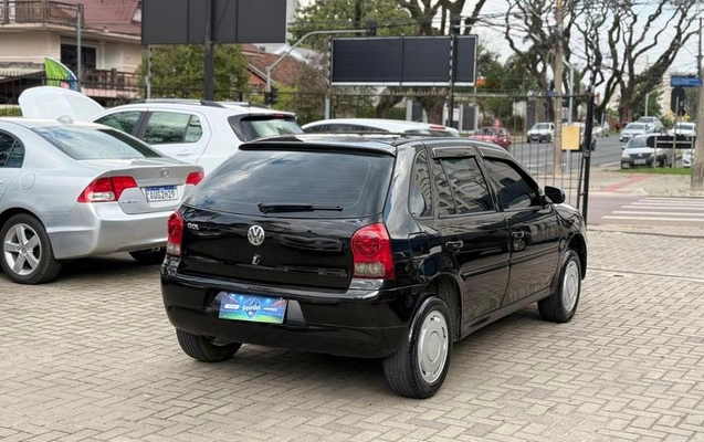 imagem-https://www.socarrao.com.br/sc-vehicle-images-prod/3543292/1789146507335-8433062_3_B_76b2c5e8e2.jpeg
