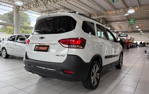 imagem-https://www.socarrao.com.br/sc-vehicle-images-prod/3543619/1789643002005-8420180_3_B_9f19299971.jpeg