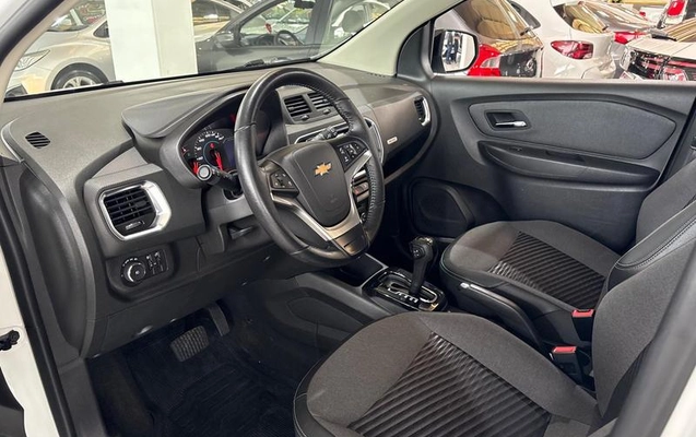 imagem-https://www.socarrao.com.br/sc-vehicle-images-prod/3543619/1789643002015-8420180_9_B_6ad61469b9.jpeg