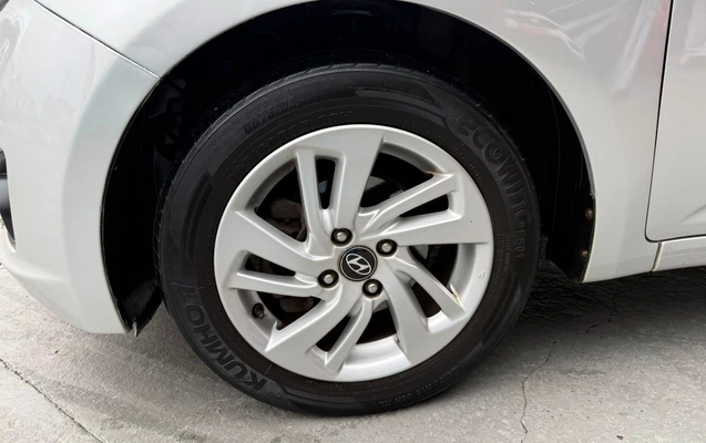imagem-https://www.socarrao.com.br/sc-vehicle-images-prod/3543648/1788184850121-2ec76d18489f4d629e49a10b76d59923_1788183272065.jpg