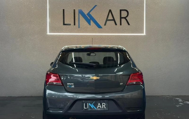 imagem-https://www.socarrao.com.br/sc-vehicle-images-prod/3543731/1788185165890-8343242_6_B_48b0fc01b4.jpeg