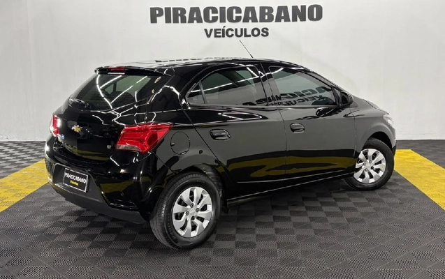 imagem-https://www.socarrao.com.br/sc-vehicle-images-prod/3543763/1789763700675-cb432dfa-3a19-8ead-040b-66fca1d89856-whatsappimage2026-09-18at1725211jpeg.jpg