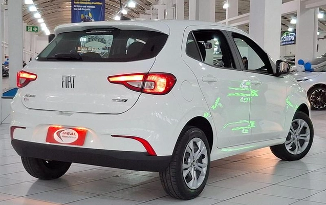 imagem-https://www.socarrao.com.br/sc-vehicle-images-prod/3543801/1789654201289-8433211_11_B_57f8ca7a0a.jpeg