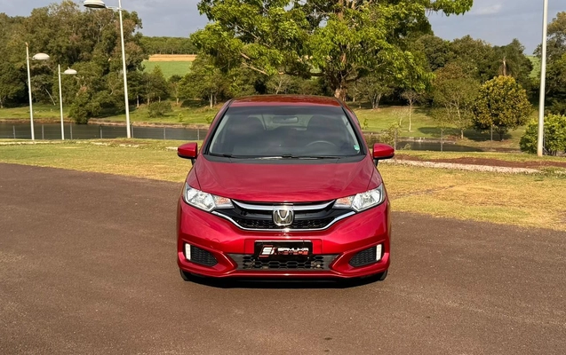 imagem-https://www.socarrao.com.br/sc-vehicle-images-prod/3543863/1788185435956-V2hhdHNBcHAgSW1hZ2UgMjAyNi0wOC0zMSBhdCAxMC41Ni40NyAoMSkuanBlZw.jpeg