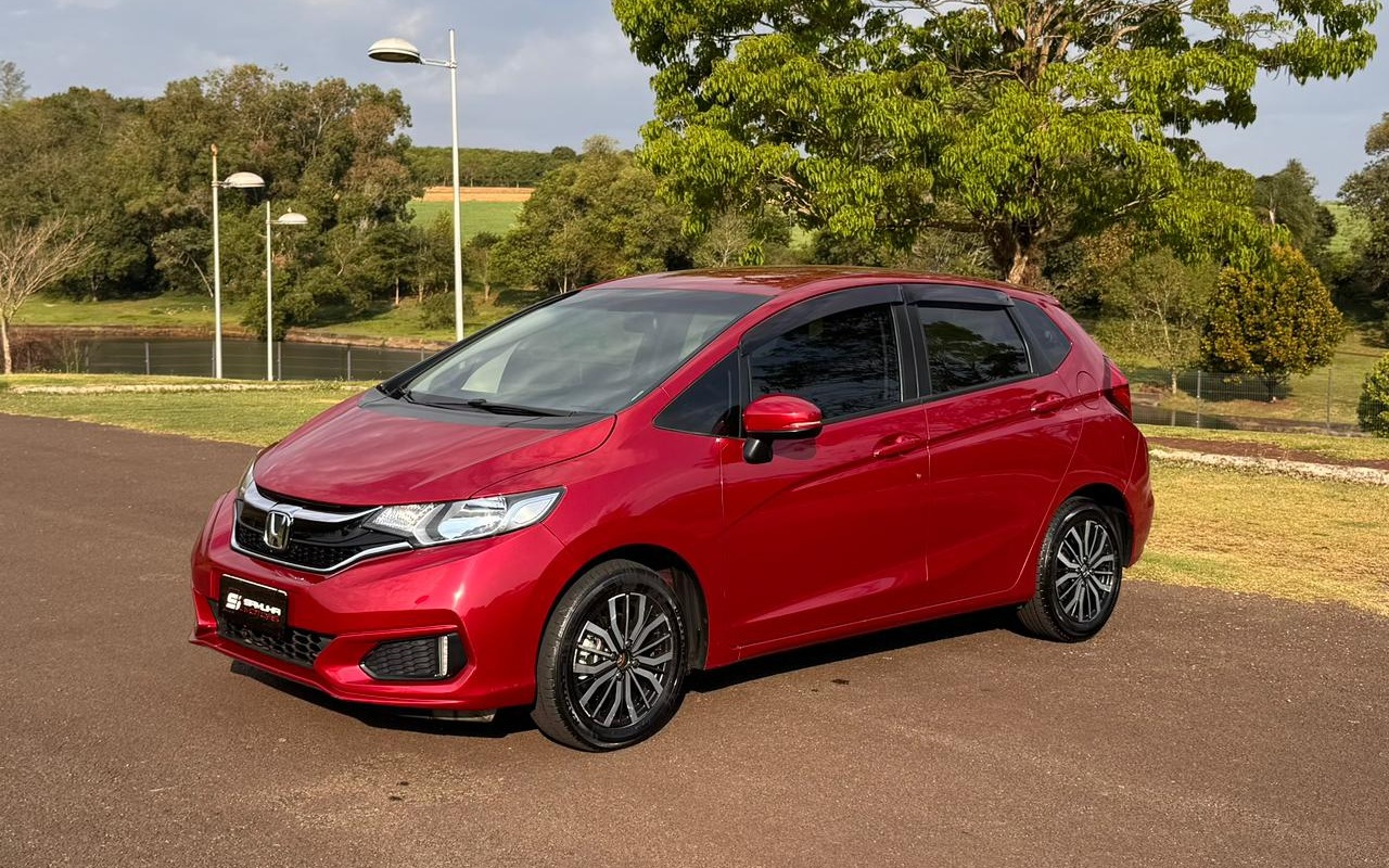 imagem-https://www.socarrao.com.br/sc-vehicle-images-prod/3543863/1788185436067-V2hhdHNBcHAgSW1hZ2UgMjAyNi0wOC0zMSBhdCAxMC41Ni40NyAoMikuanBlZw.jpeg