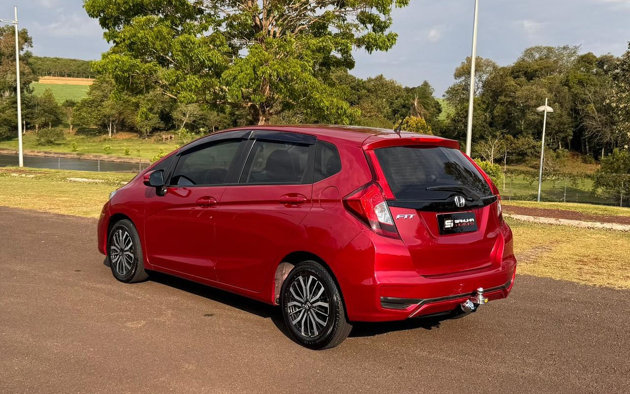 imagem-https://www.socarrao.com.br/sc-vehicle-images-prod/3543863/1788185436277-V2hhdHNBcHAgSW1hZ2UgMjAyNi0wOC0zMSBhdCAxMC41Ni40OC5qcGVn.jpeg