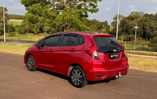 imagem-https://www.socarrao.com.br/sc-vehicle-images-prod/3543863/1788185436277-V2hhdHNBcHAgSW1hZ2UgMjAyNi0wOC0zMSBhdCAxMC41Ni40OC5qcGVn.jpeg
