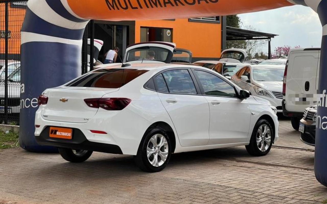 imagem-https://www.socarrao.com.br/sc-vehicle-images-prod/3543981/1788185735745-ODQyMjgzMV8xN19CXzFiNDY2YWE3YzUuanBlZw.jpeg