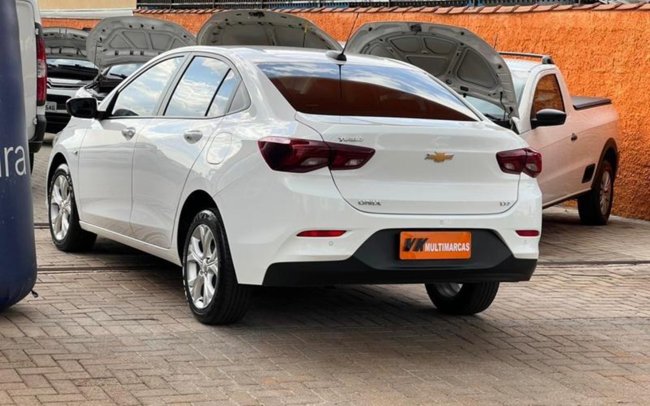 imagem-https://www.socarrao.com.br/sc-vehicle-images-prod/3543981/1788185736061-ODQyMjgzMV8xMl9CXzI2ZmUzMWUyYTUuanBlZw.jpeg
