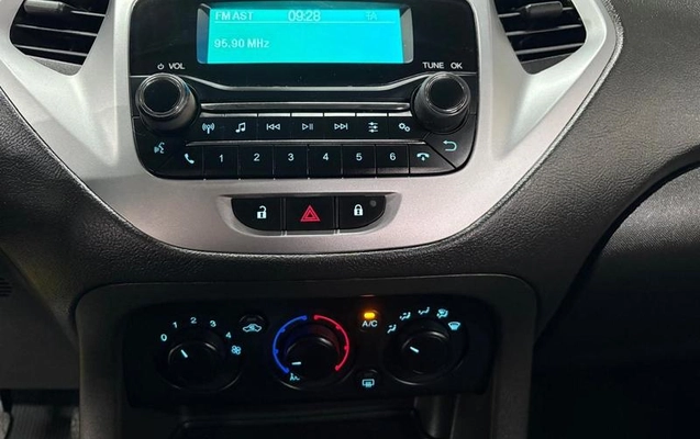 imagem-https://www.socarrao.com.br/sc-vehicle-images-prod/3544208/1788186216436-8380977_9_B_b4012905fa.jpeg
