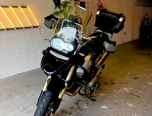 imagem-https://www.socarrao.com.br/sc-vehicle-images-prod/3544219/1788186279005-62olmqKAX4YRKtHBM00UPSOHCvr1fWax.jpg