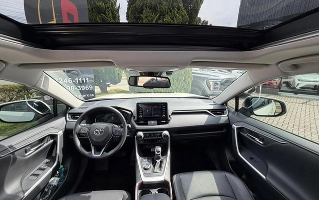 imagem-https://www.socarrao.com.br/sc-vehicle-images-prod/3544228/1788186319483-8433323_12_B_f816b3592d.jpeg