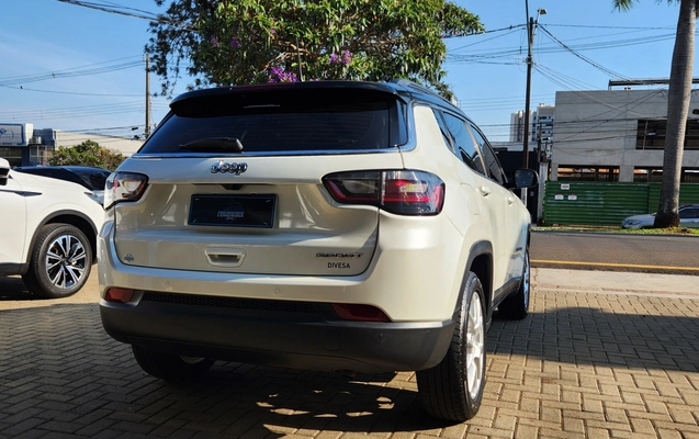 imagem-https://www.socarrao.com.br/sc-vehicle-images-prod/3544241/1789072459539-708486ab-db99-4d5c-b518-e039a7f500b5.jpg