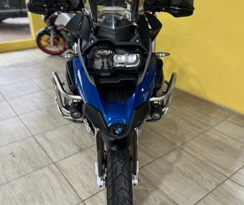 imagem-https://www.socarrao.com.br/sc-vehicle-images-prod/3544243/1788280203524-xUcThFS0apd2PiLJUVNMNUkvskNRFyrC.jpg
