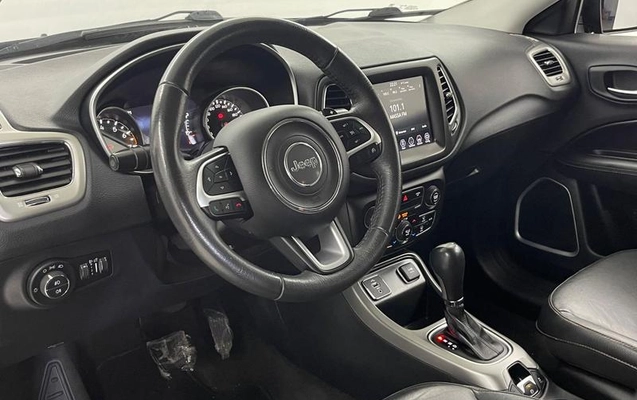 imagem-https://www.socarrao.com.br/sc-vehicle-images-prod/3544326/1788274449926-8321441_14_B_8e32832fdd.jpeg