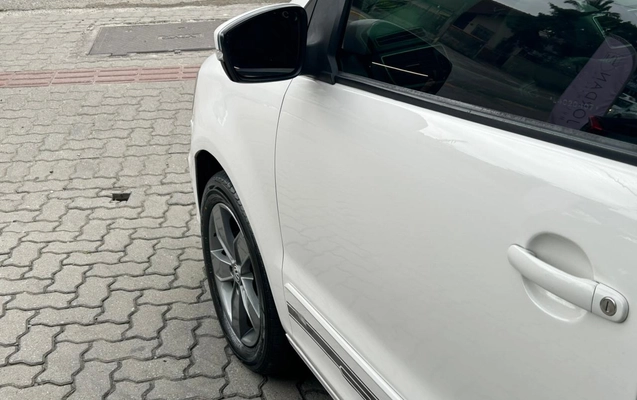imagem-https://www.socarrao.com.br/sc-vehicle-images-prod/3544453/1789506596876-003_8e47d0a7f231d1a6ed258a1ef214f9ad.jpeg