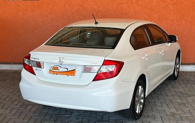 imagem-https://www.socarrao.com.br/sc-vehicle-images-prod/3544483/1789125082313-8429685_12_B_cd366c2c7f.jpeg