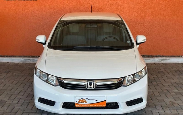 imagem-https://www.socarrao.com.br/sc-vehicle-images-prod/3544483/1789125082321-8429685_0_B_d96622c72c.jpeg
