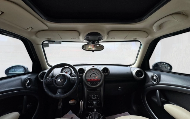 imagem-https://www.socarrao.com.br/sc-vehicle-images-prod/3544676/1789751720535-b66u2wD92xc2PJBGRQeMaygLDhmj1k2D.jpg