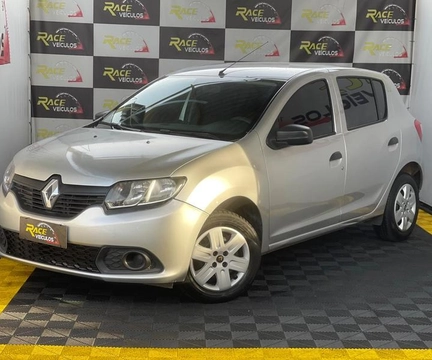 Renault Sandero 2018 Prata — foto 1 de 3
