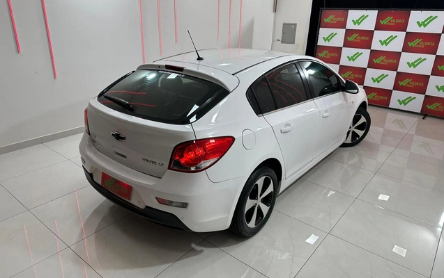 imagem-https://www.socarrao.com.br/sc-vehicle-images-prod/3545047/1788188527039-7d8366ad-1971-46d8-b600-d2c198f56f25.jpg