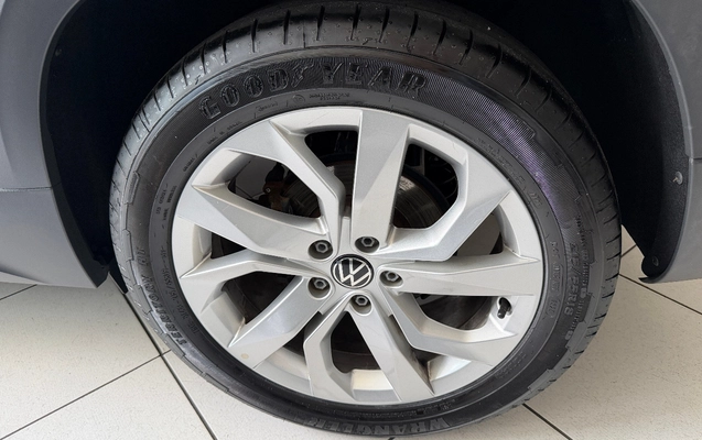 imagem-https://www.socarrao.com.br/sc-vehicle-images-prod/3545062/1788188714405-MjAyNjA4MjlfMTgxNjEzMzQ0X2lPUy5qcGc.jpg