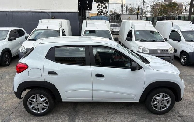 imagem-https://www.socarrao.com.br/sc-vehicle-images-prod/3545104/1788188900099-8020038_0_B_a23fdf48f2.jpeg