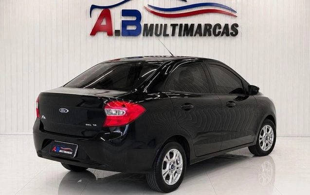 imagem-https://www.socarrao.com.br/sc-vehicle-images-prod/3545702/1789226549103-8411065_15_B_73ca59df5b.jpeg