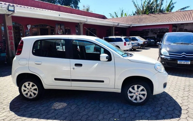imagem-https://www.socarrao.com.br/sc-vehicle-images-prod/3545784/1788465937857-8433097_25_B_79694bca80.jpeg