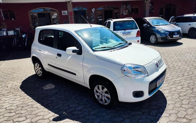 imagem-https://www.socarrao.com.br/sc-vehicle-images-prod/3545784/1788465937915-8433097_23_B_56f6e20bdb.jpeg