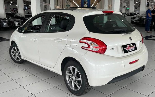 imagem-https://www.socarrao.com.br/sc-vehicle-images-prod/3546137/1789485170231-8429501_13_B_671fb2b25a.jpeg