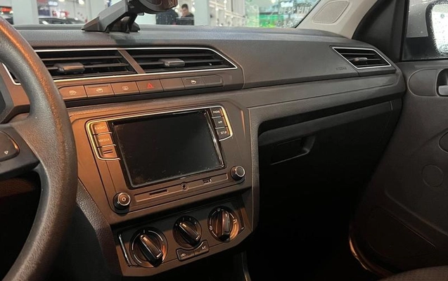imagem-https://www.socarrao.com.br/sc-vehicle-images-prod/3546168/1789390449048-8433633_17_B_99bfc334b2.jpeg