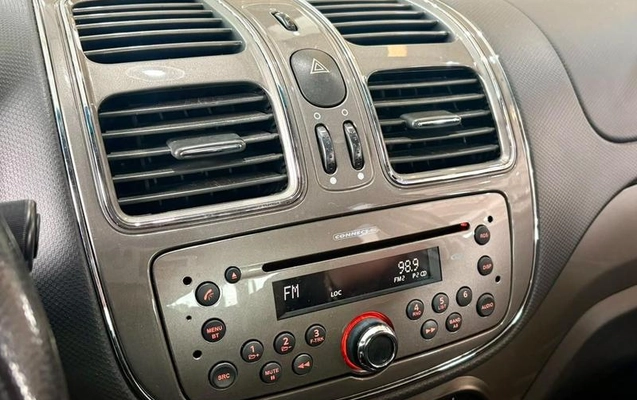 imagem-https://www.socarrao.com.br/sc-vehicle-images-prod/3546508/1789475781194-8428574_12_B_4c0aa1196b.jpeg