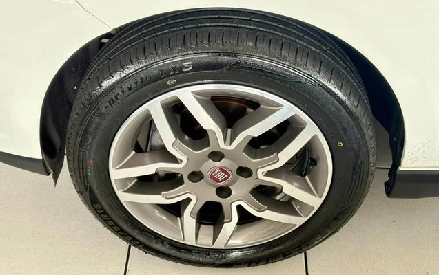 imagem-https://www.socarrao.com.br/sc-vehicle-images-prod/3546508/1789475781199-8428574_17_B_2dea501b56.jpeg