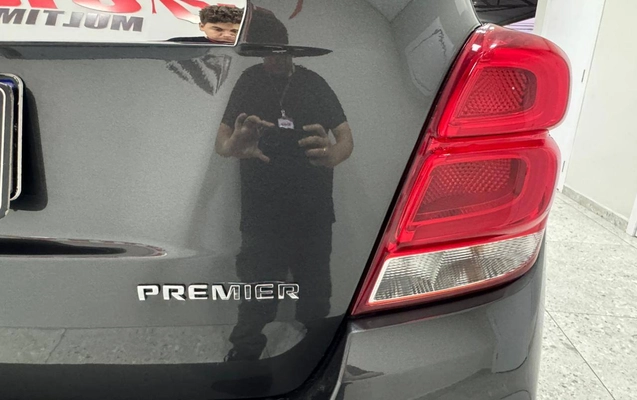 imagem-https://www.socarrao.com.br/sc-vehicle-images-prod/3546539/1788193004569-f6bbda8fb66d42e8be8e473f57802a10_1788188214401.jpg