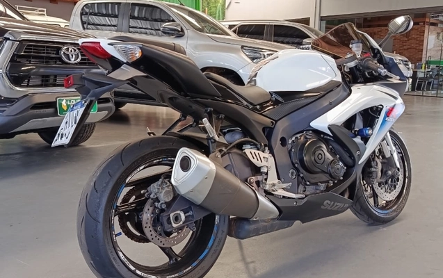 imagem-https://www.socarrao.com.br/sc-vehicle-images-prod/3546659/1788358915360-loKX3hhxaKpFmtMdv6vb6sxmONc2b7hy.jpg