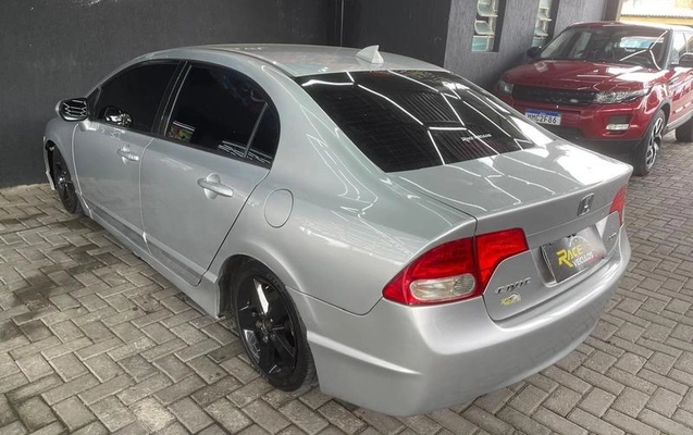 imagem-https://www.socarrao.com.br/sc-vehicle-images-prod/3546843/1789170320848-8410054_3_B_74381c981d.jpeg