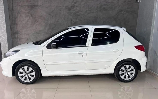 imagem-https://www.socarrao.com.br/sc-vehicle-images-prod/3546907/1788194019041-8277011_6_B_c7cb2ac371.jpeg