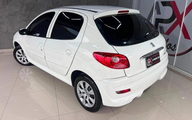 imagem-https://www.socarrao.com.br/sc-vehicle-images-prod/3546907/1788194019053-8277011_8_B_6f5d9cb056.jpeg