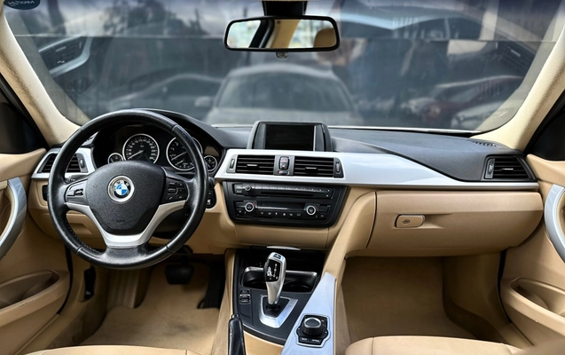 imagem-https://www.socarrao.com.br/sc-vehicle-images-prod/3547137/1788194406400-8_054503.jpg